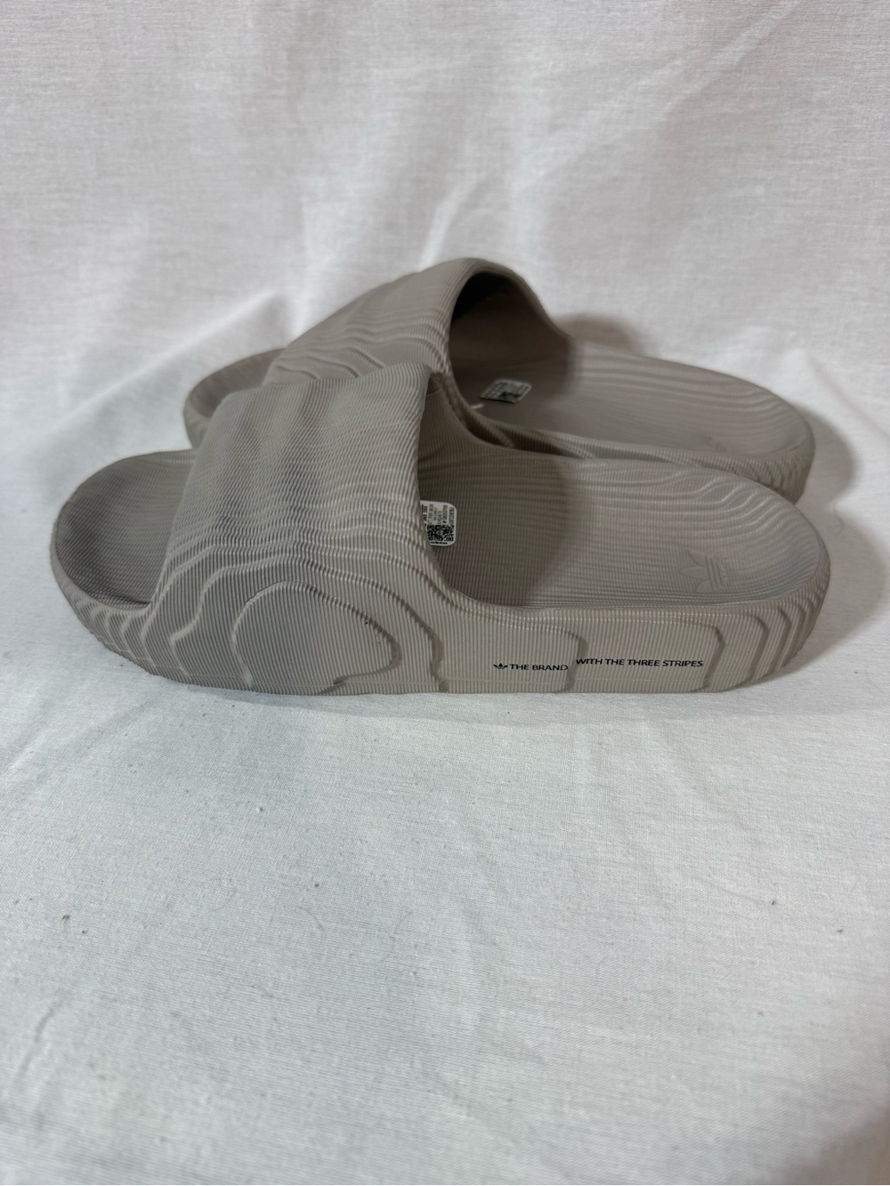 adidas Adilette 22 Taupe Textured Slide Sandals Size 8